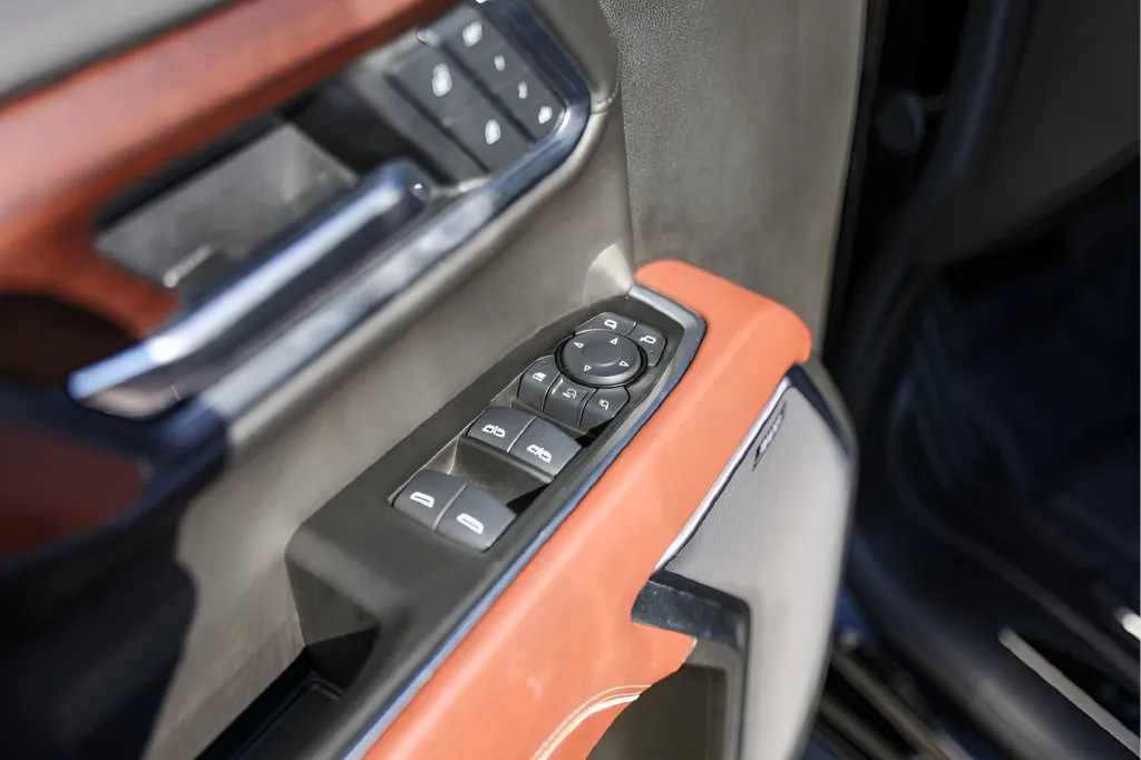GMC Sierra photo 24