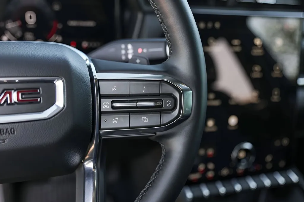 GMC Terrain photo 16