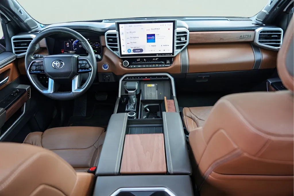 Toyota Tundra photo 27