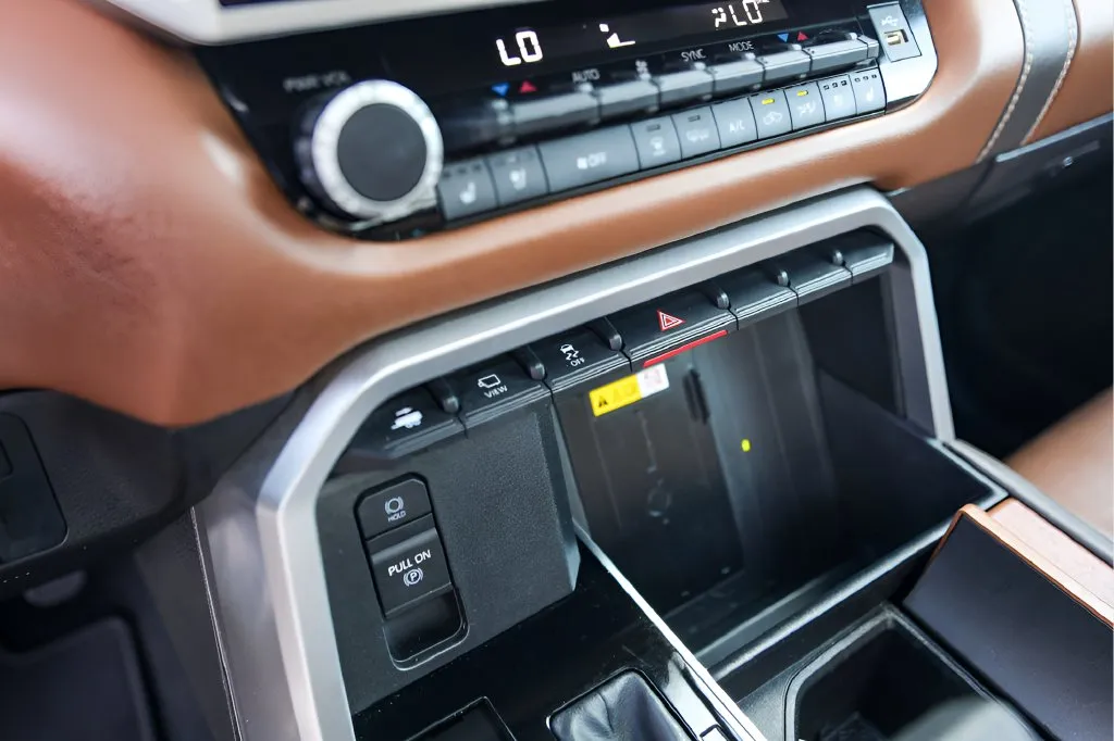 Toyota Tundra photo 20