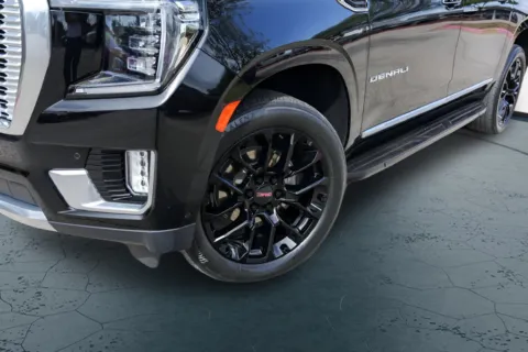 Another view of 2023 GMC Yukon XL Denali for sale in Austin, TX at Covert Buick GMC
