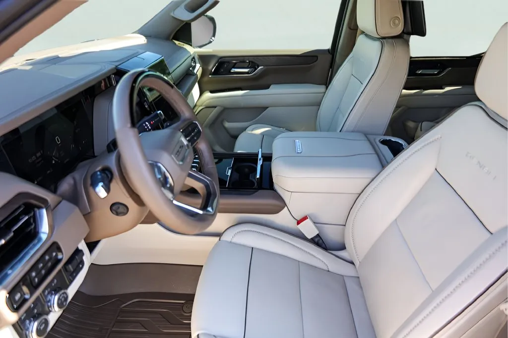 GMC Yukon XL photo 12