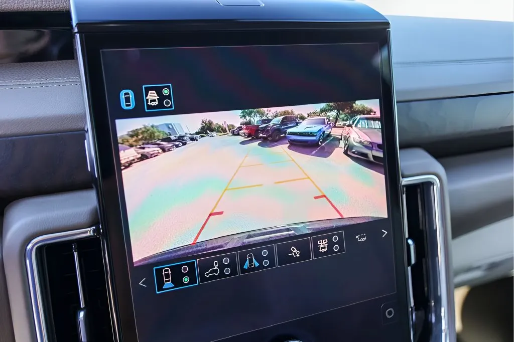 GMC Yukon XL photo 20