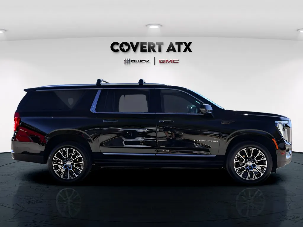 GMC Yukon XL photo 8