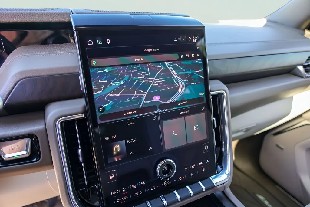 GMC Yukon XL photo 19