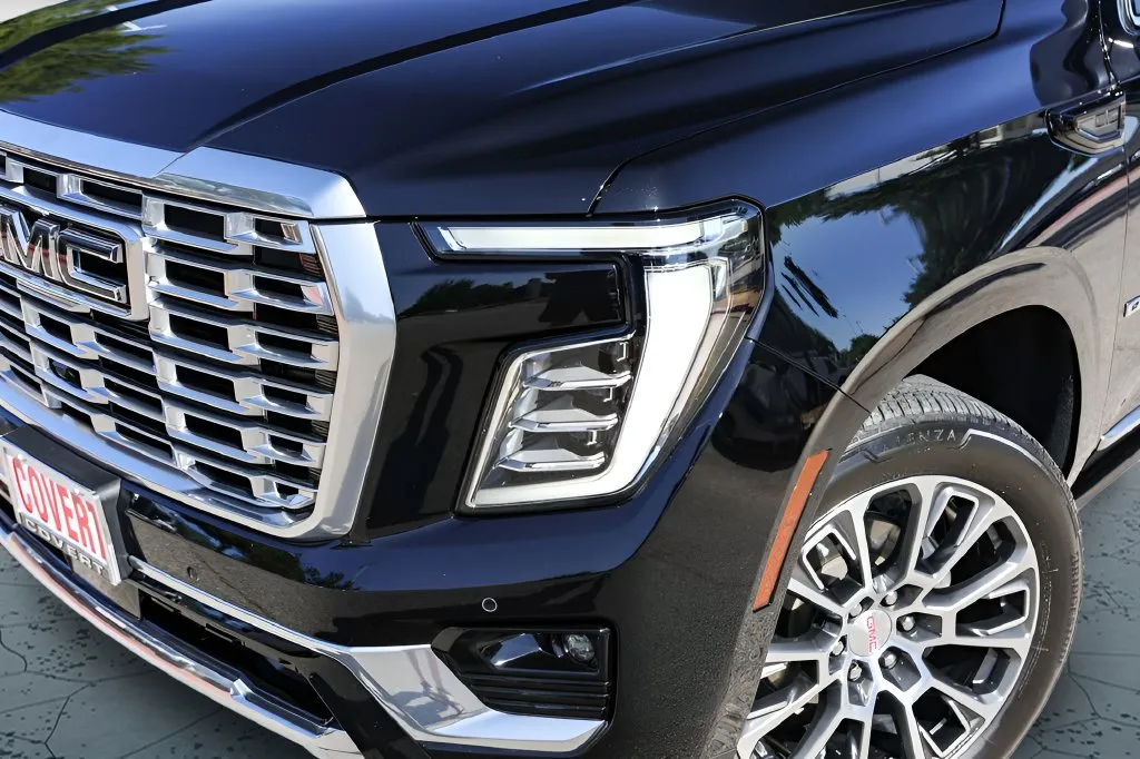 GMC Yukon XL photo 3