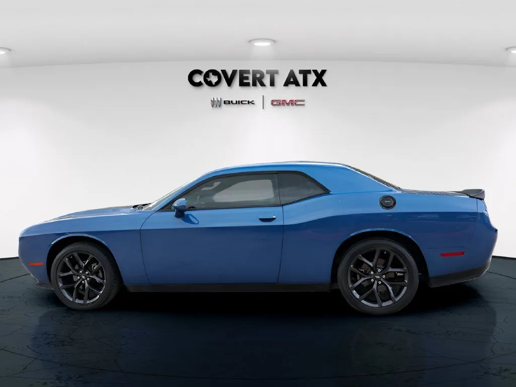 Dodge Challenger photo 4