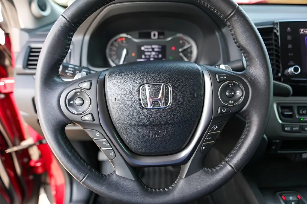 Honda Ridgeline photo 15