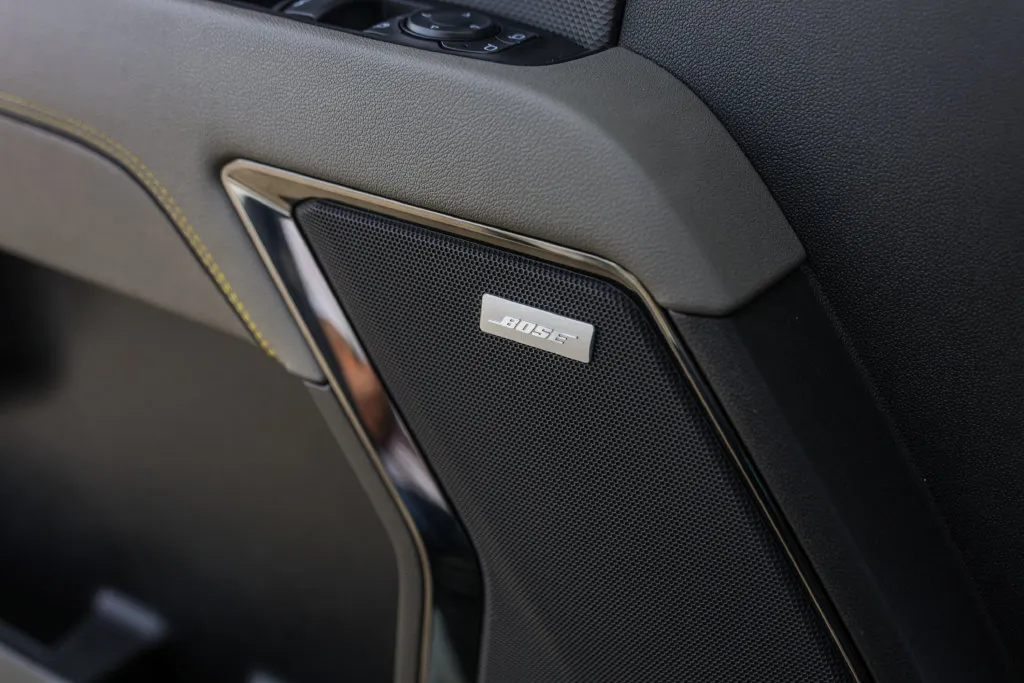Chevrolet Silverado photo 24