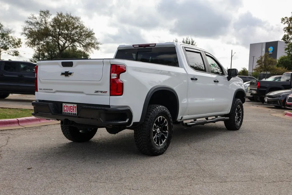 Chevrolet Silverado photo 6