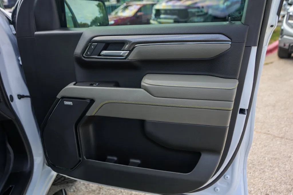 Chevrolet Silverado photo 31