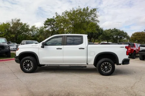More photos of 2025 Chevrolet Silverado 1500 ZR2 at Covert Buick GMC, TX