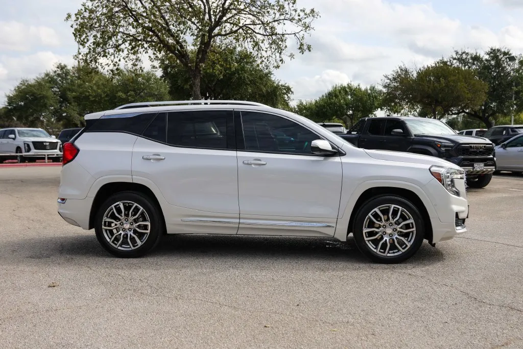 GMC Terrain photo 7