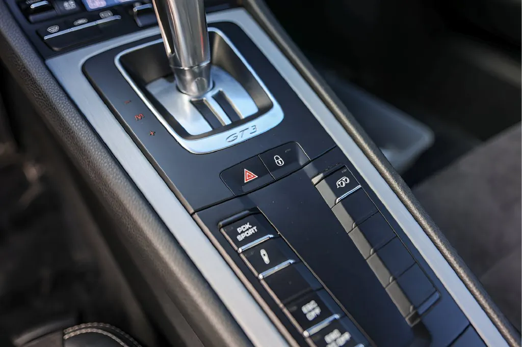 Porsche 911 photo 23