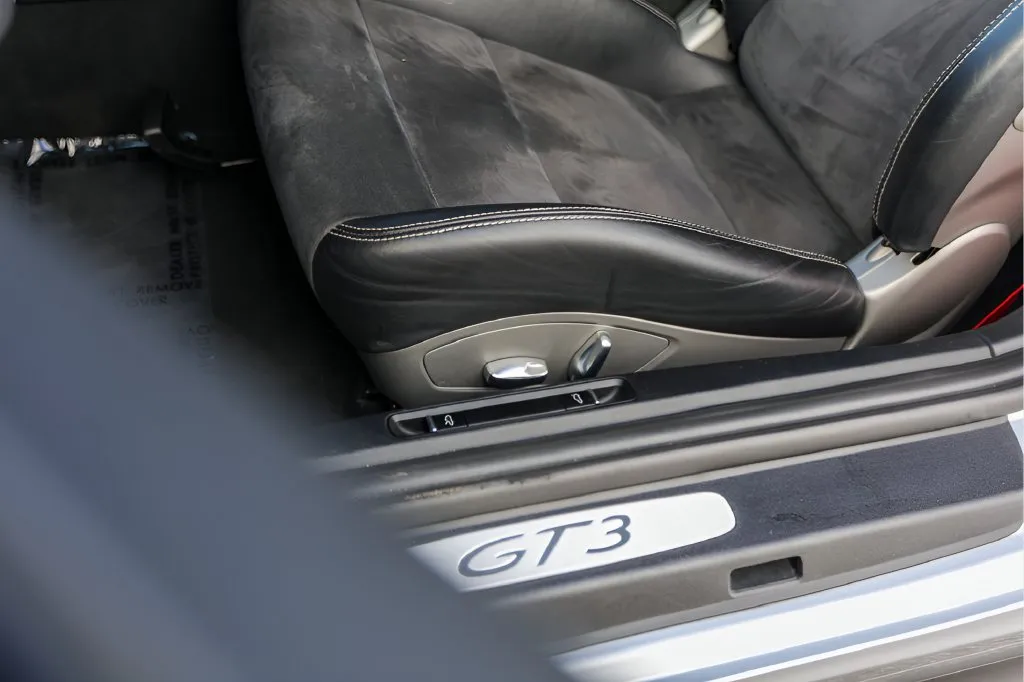 Porsche 911 photo 11