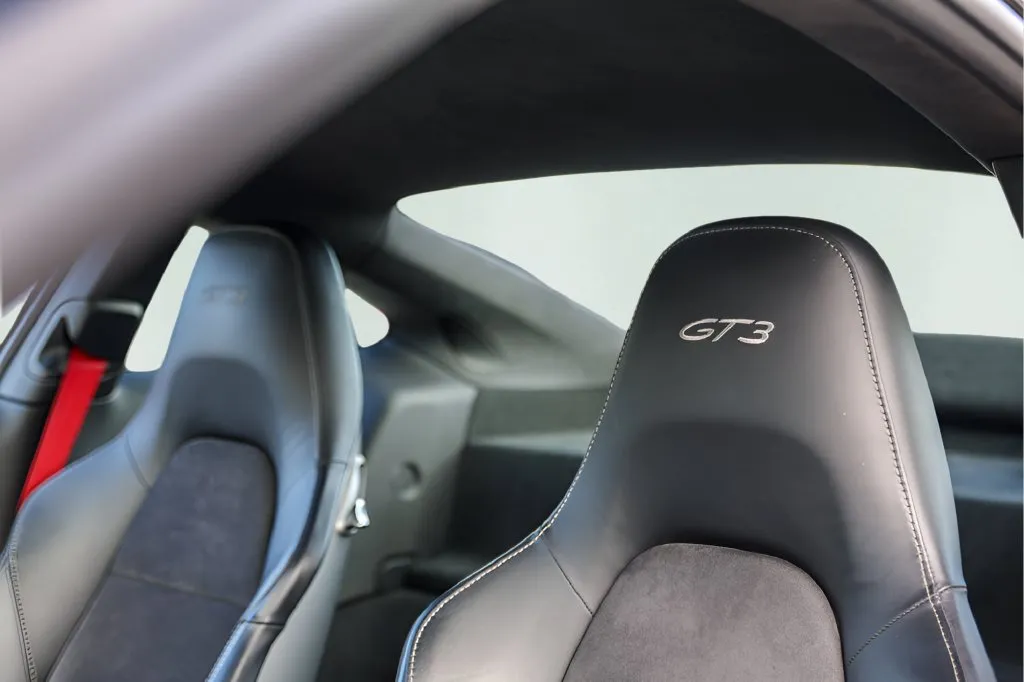 Porsche 911 photo 12