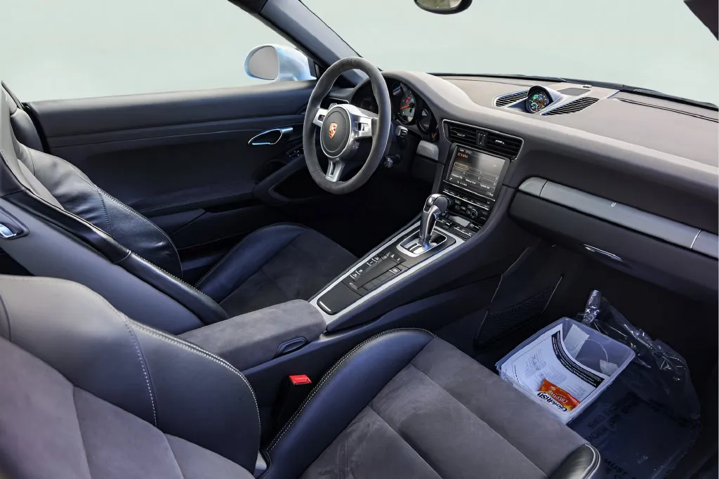 Porsche 911 photo 27