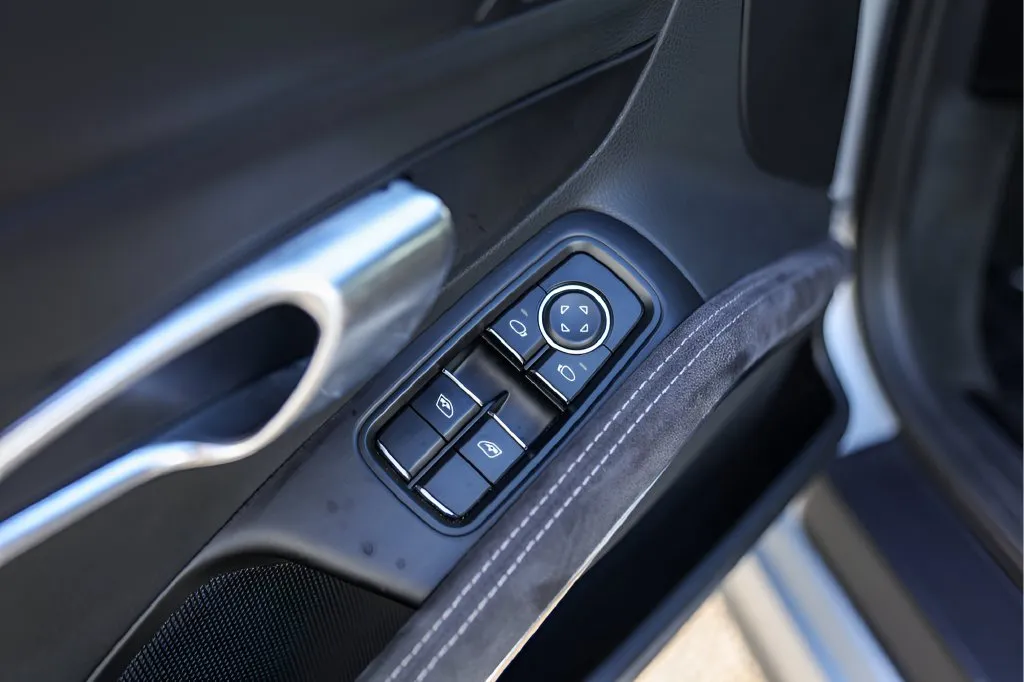 Porsche 911 photo 24