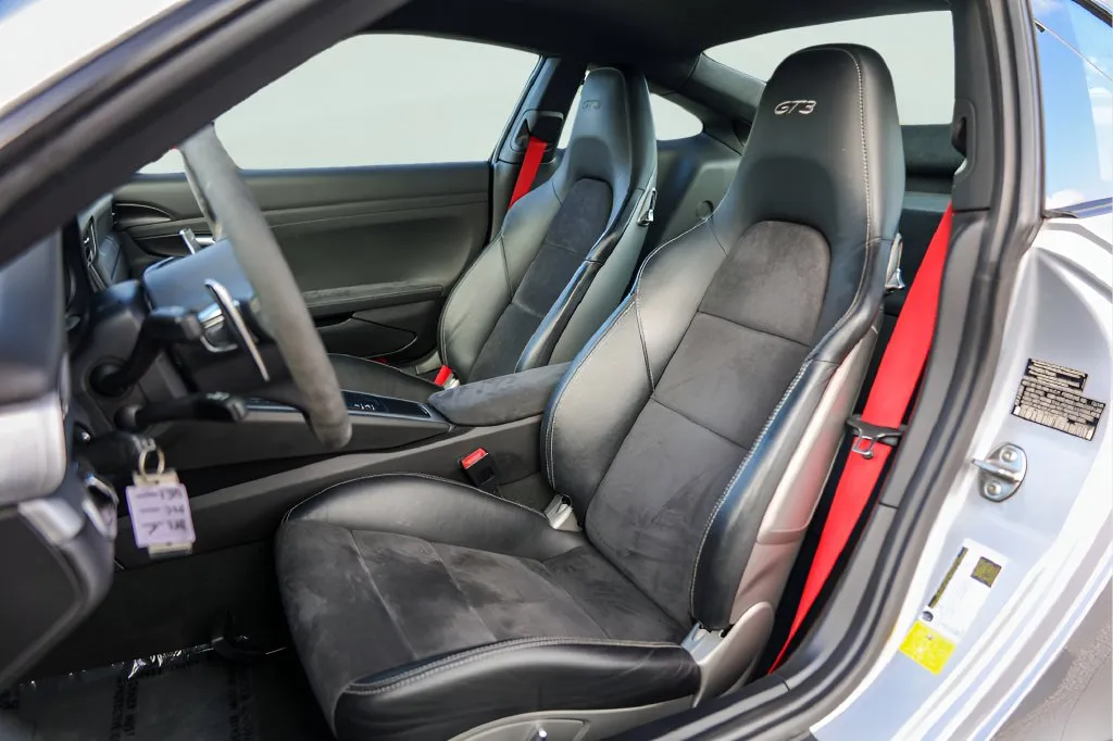 Porsche 911 photo 10