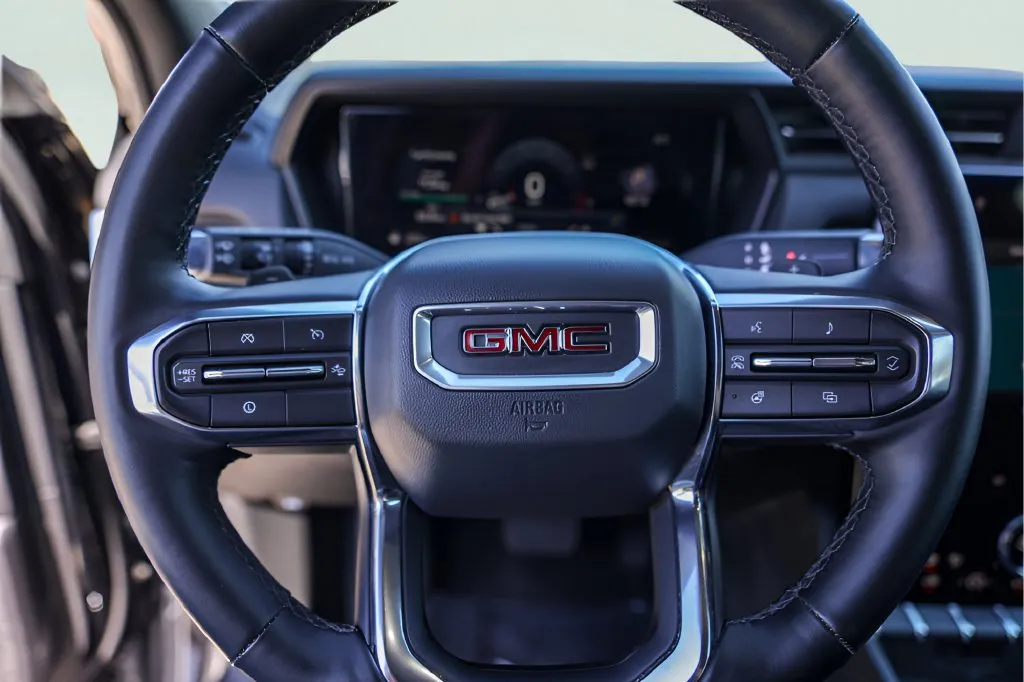 GMC Terrain photo 14