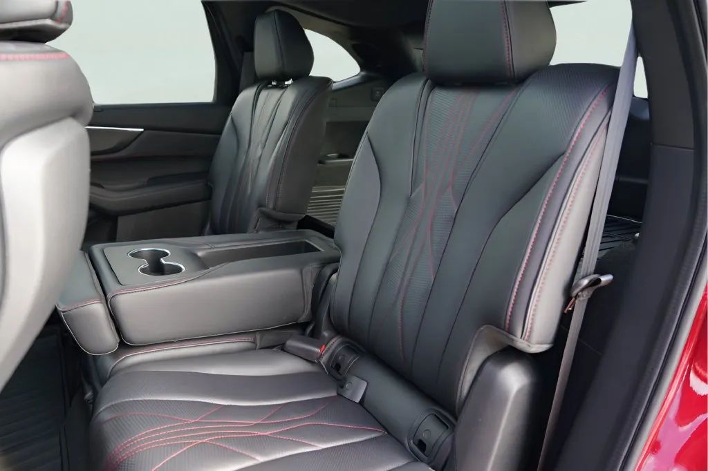 Acura MDX photo 32