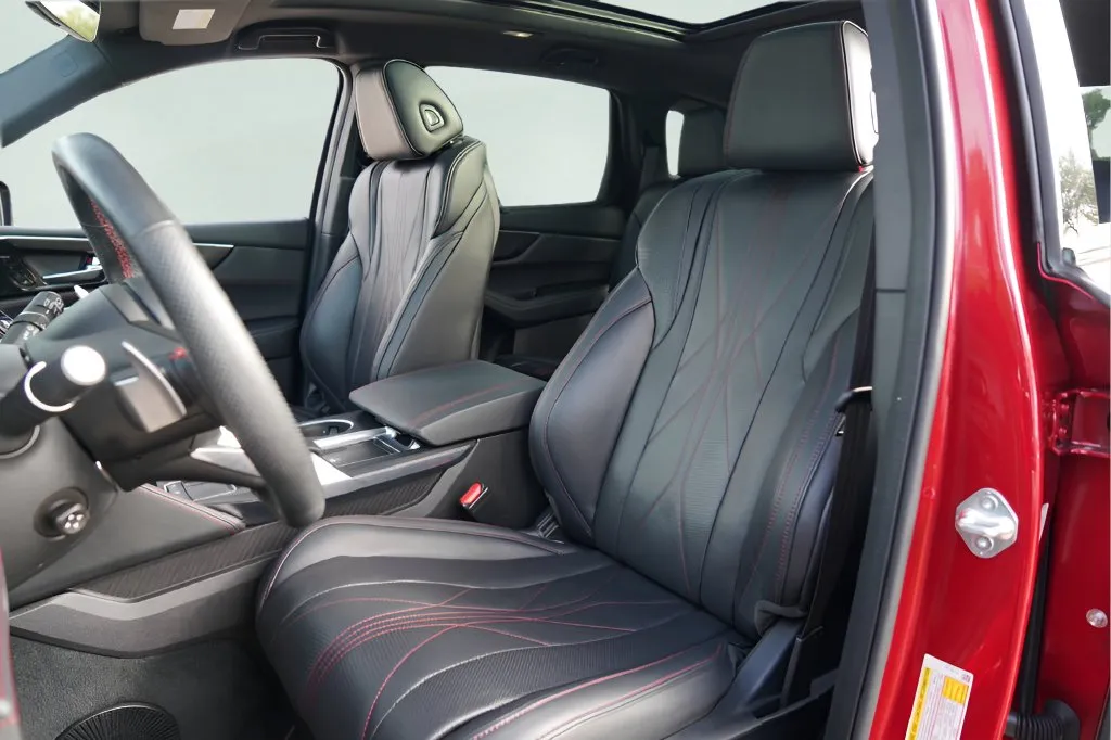 Acura MDX photo 11