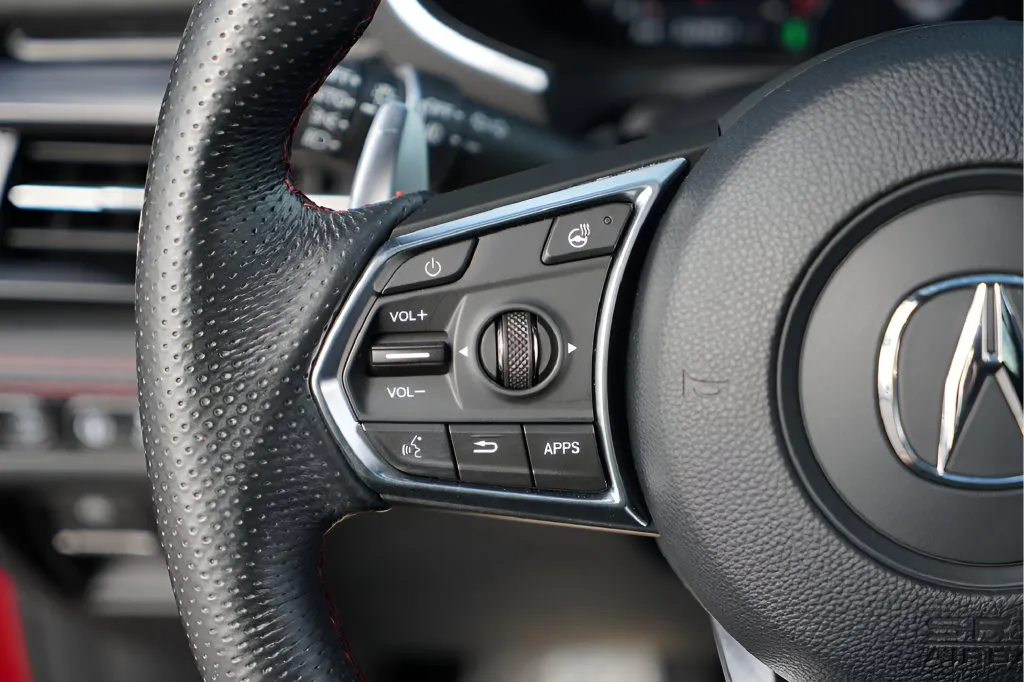 Acura MDX photo 13