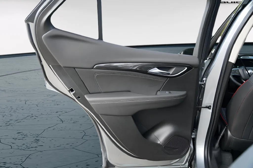 Buick Envision photo 32