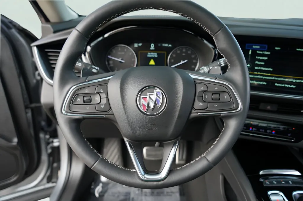 Buick Envision photo 12
