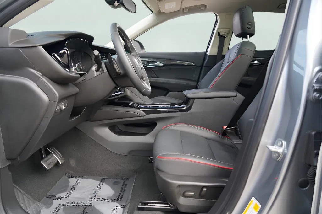 Buick Envision photo 10