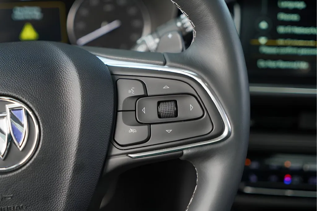 Buick Envision photo 14