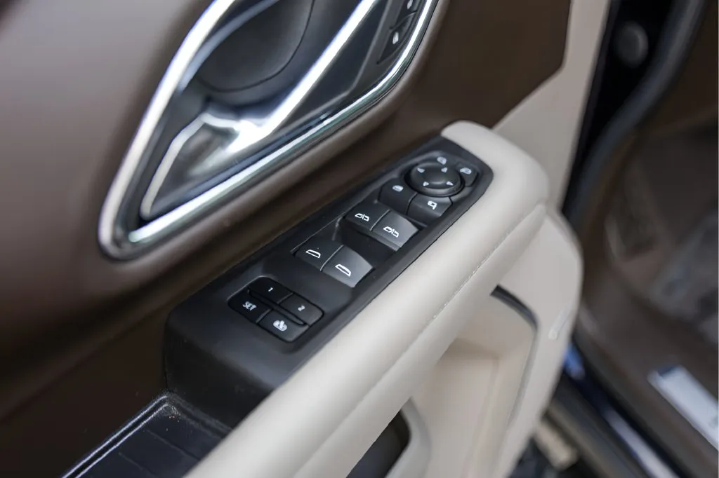Chevrolet Tahoe photo 25