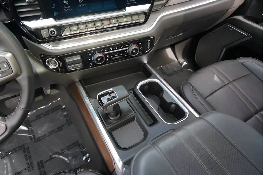 Chevrolet Silverado photo 18