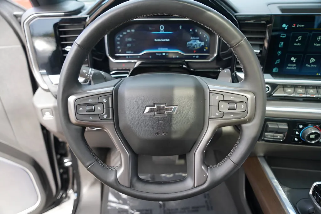 Chevrolet Silverado photo 12