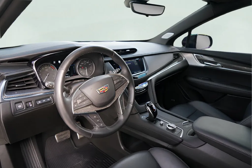 Cadillac XT5 photo 8