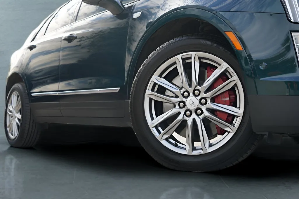 Cadillac XT5 photo 3