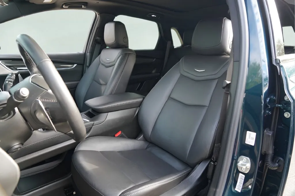 Cadillac XT5 photo 10
