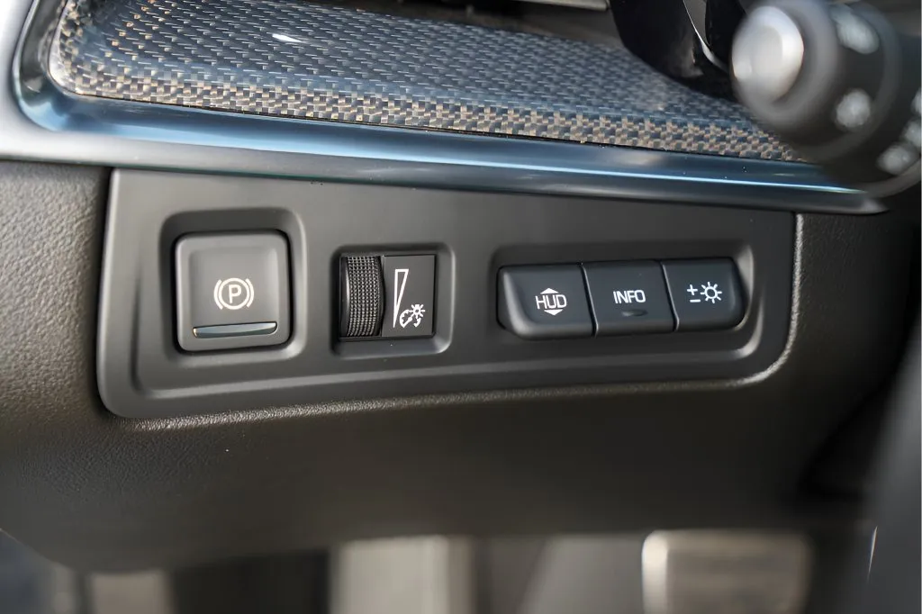 Cadillac XT5 photo 19