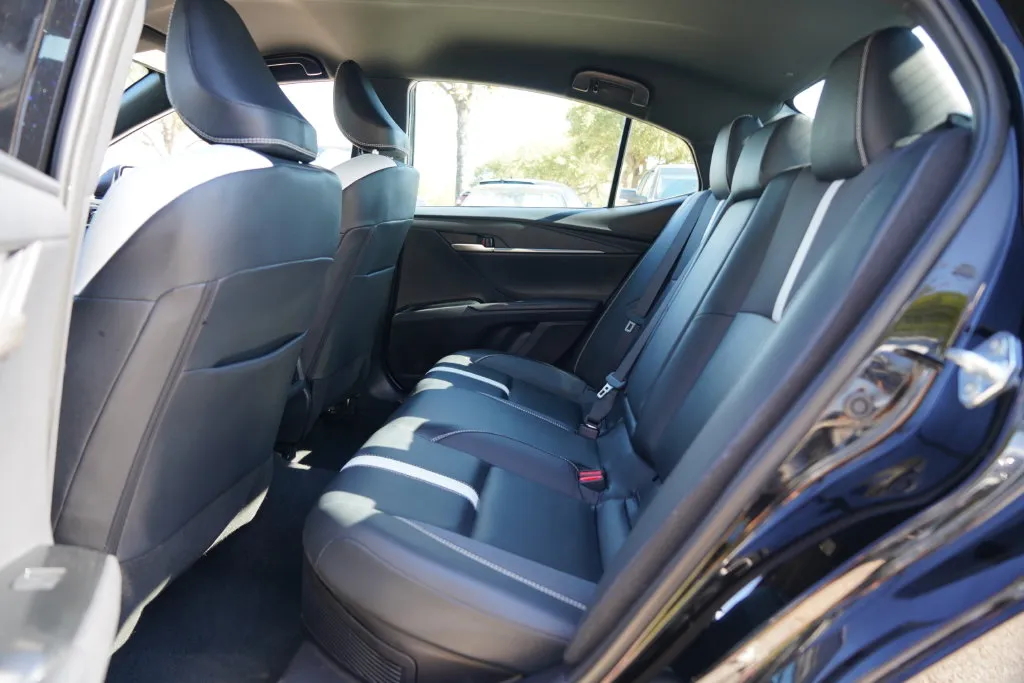 Toyota Camry photo 28