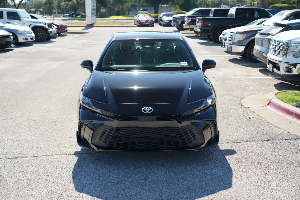 Toyota Camry photo 4