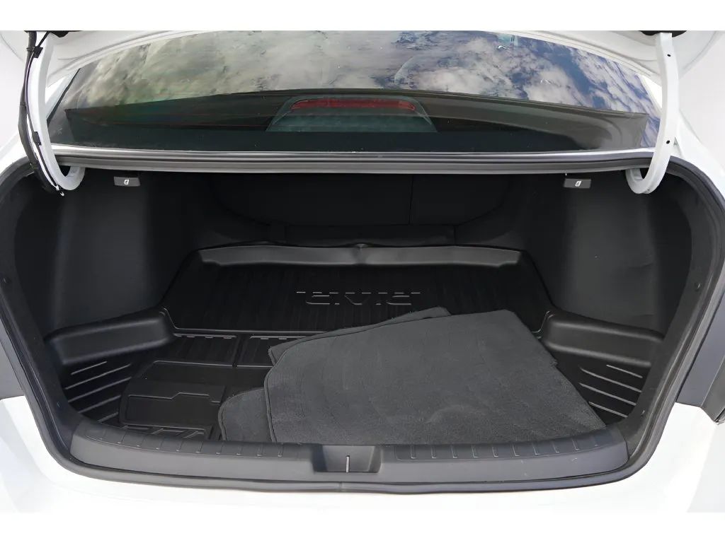 Honda Civic photo 32