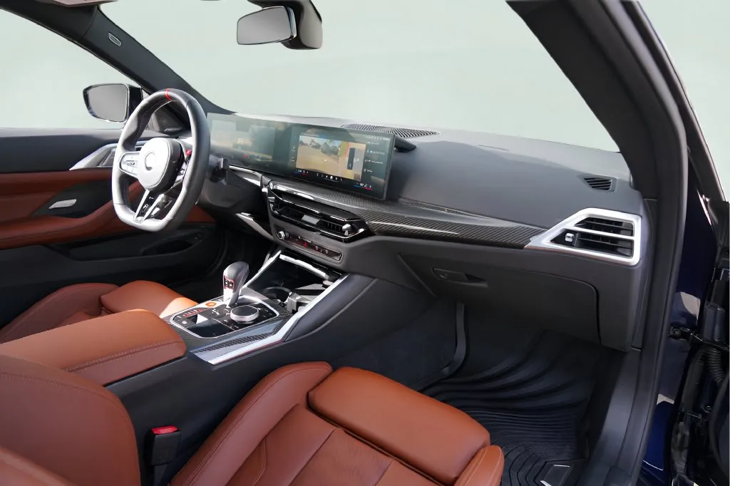 BMW M4 photo 23
