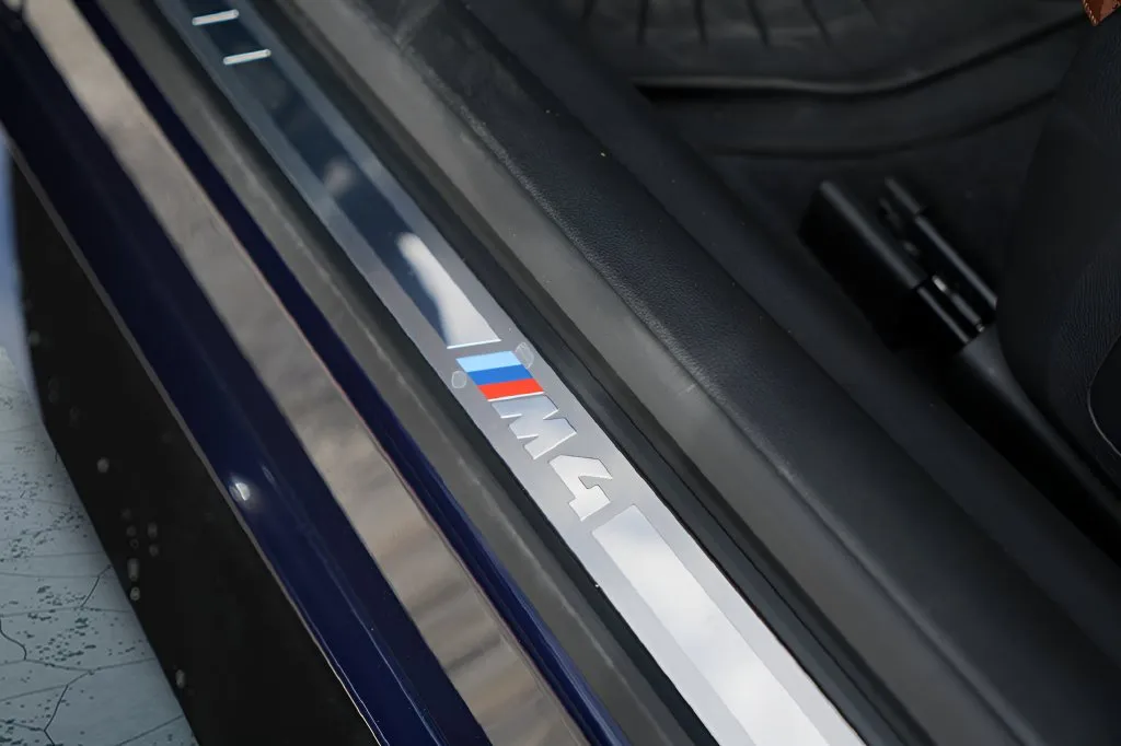 BMW M4 photo 30