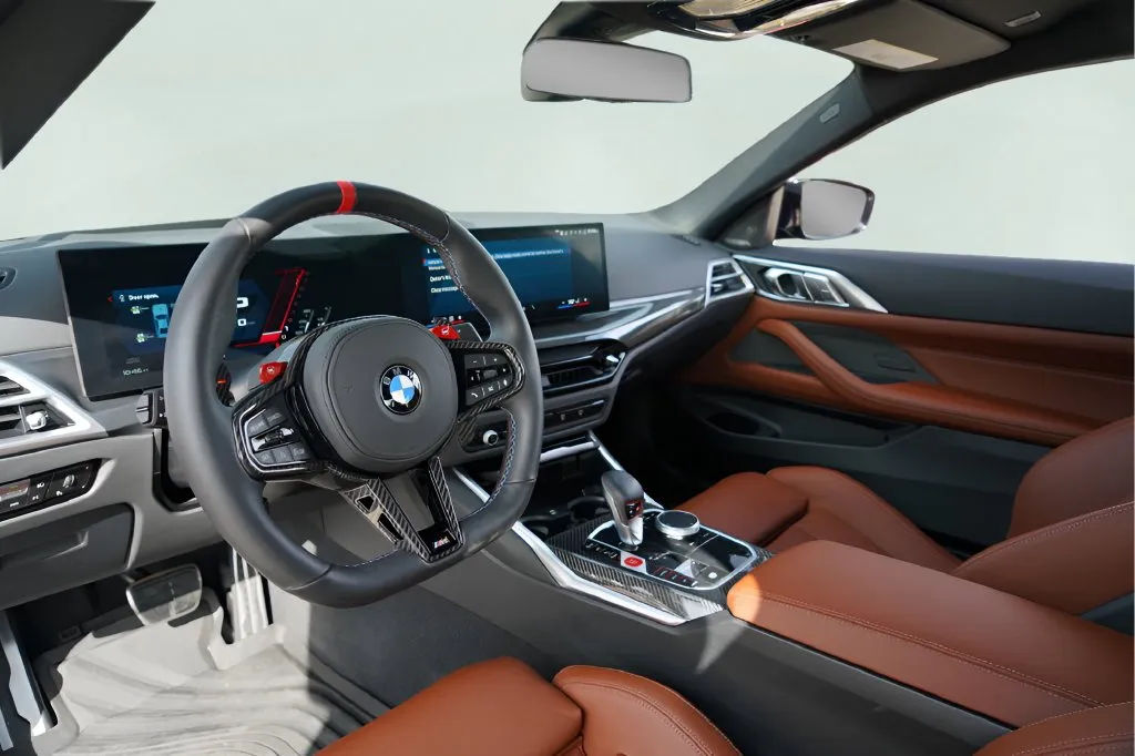 BMW M4 photo 9