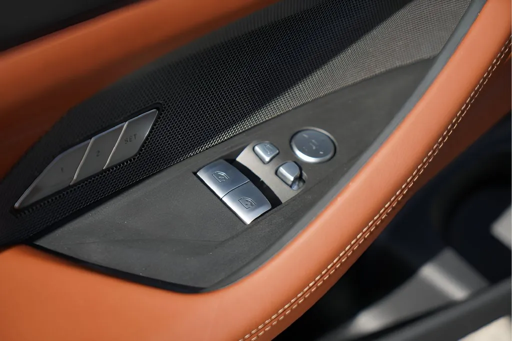 BMW M4 photo 22
