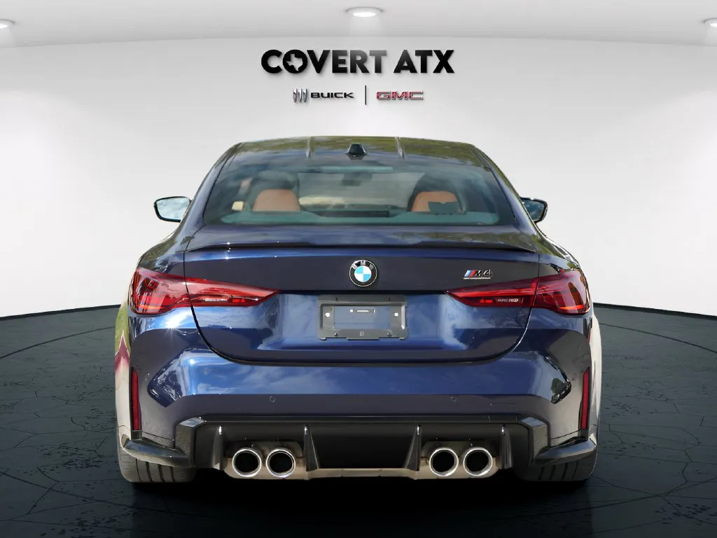 BMW M4 photo 5