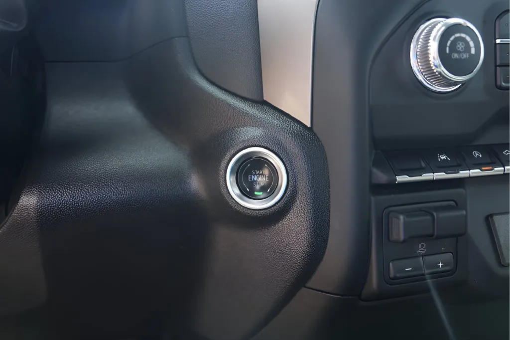 GMC Sierra photo 18