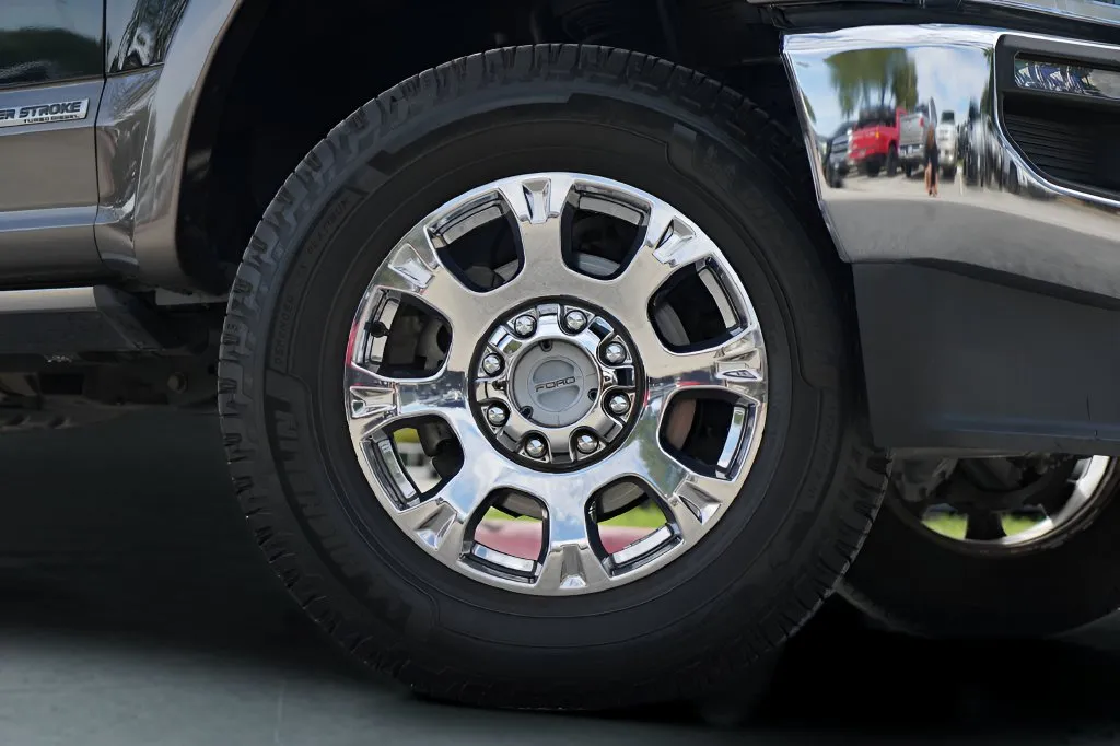 Ford F-250SD photo 3