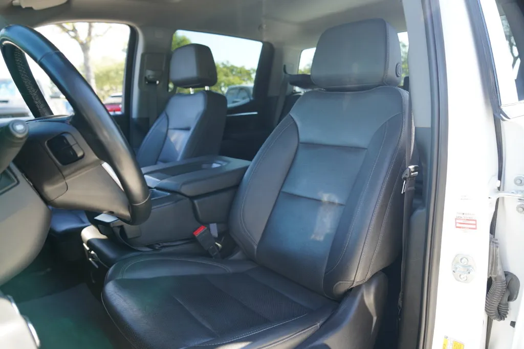 GMC Sierra photo 9