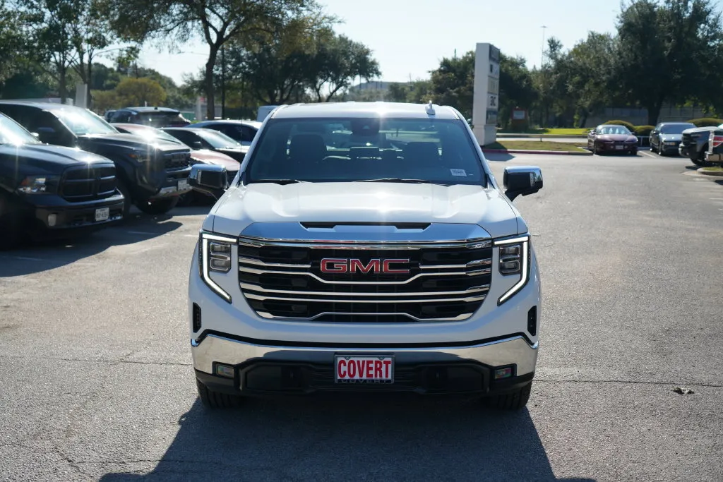 GMC Sierra photo 4